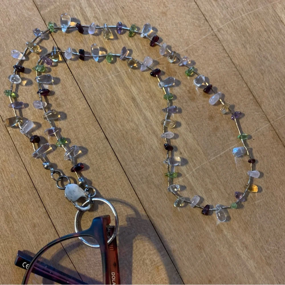Eyeglass Necklace with Multicolor Beads and Front Clasp